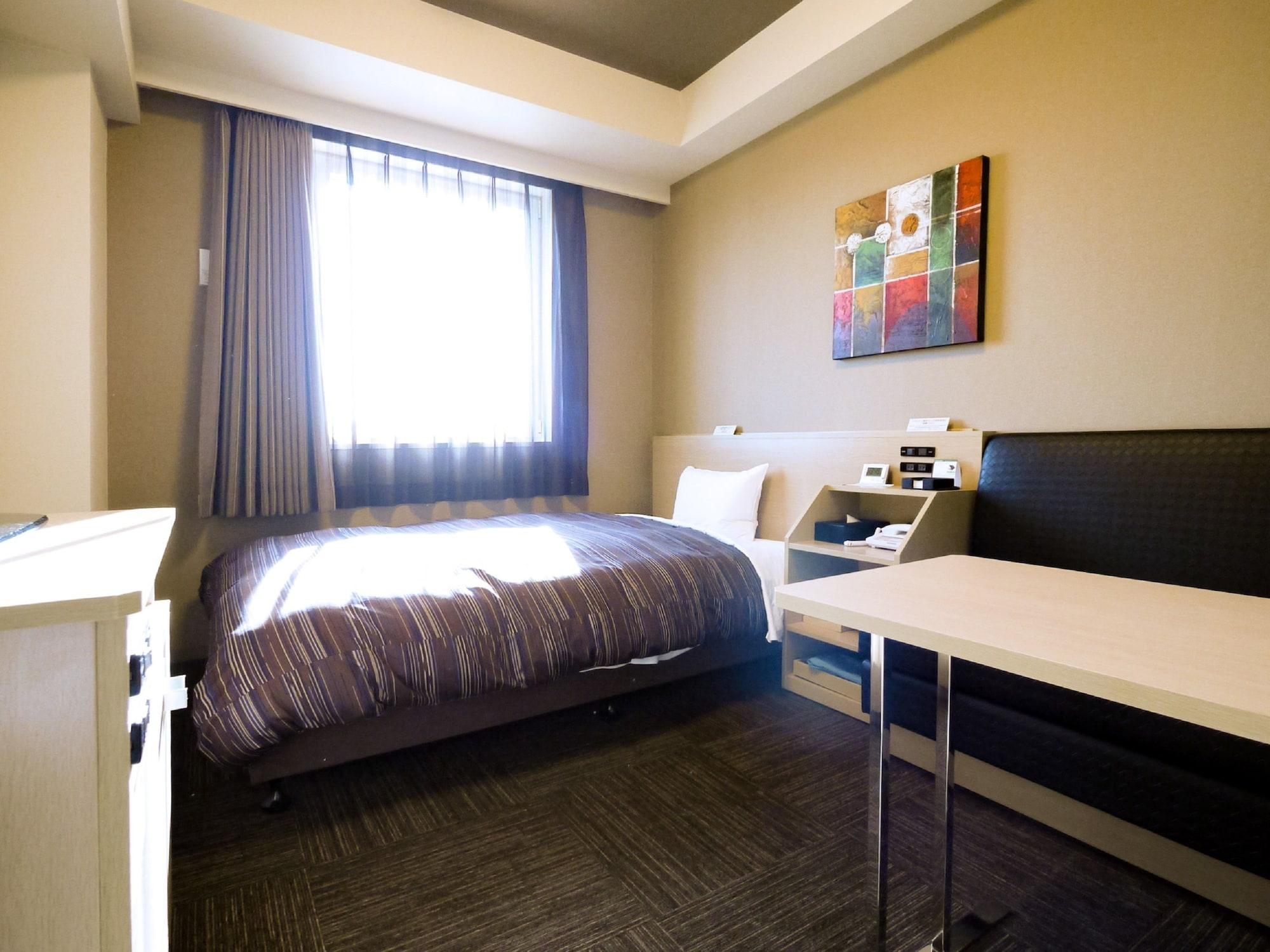 Hotel Route-Inn Ebina Ekimae Екстер'єр фото