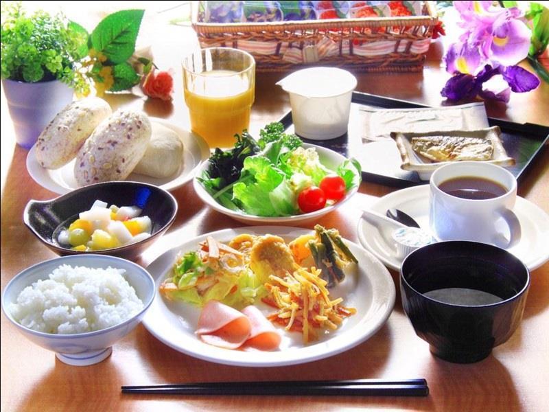 Hotel Route-Inn Ebina Ekimae Екстер'єр фото